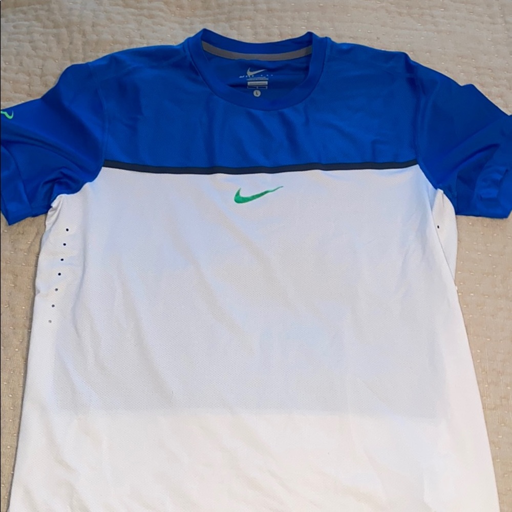Men’s Nike Shirt